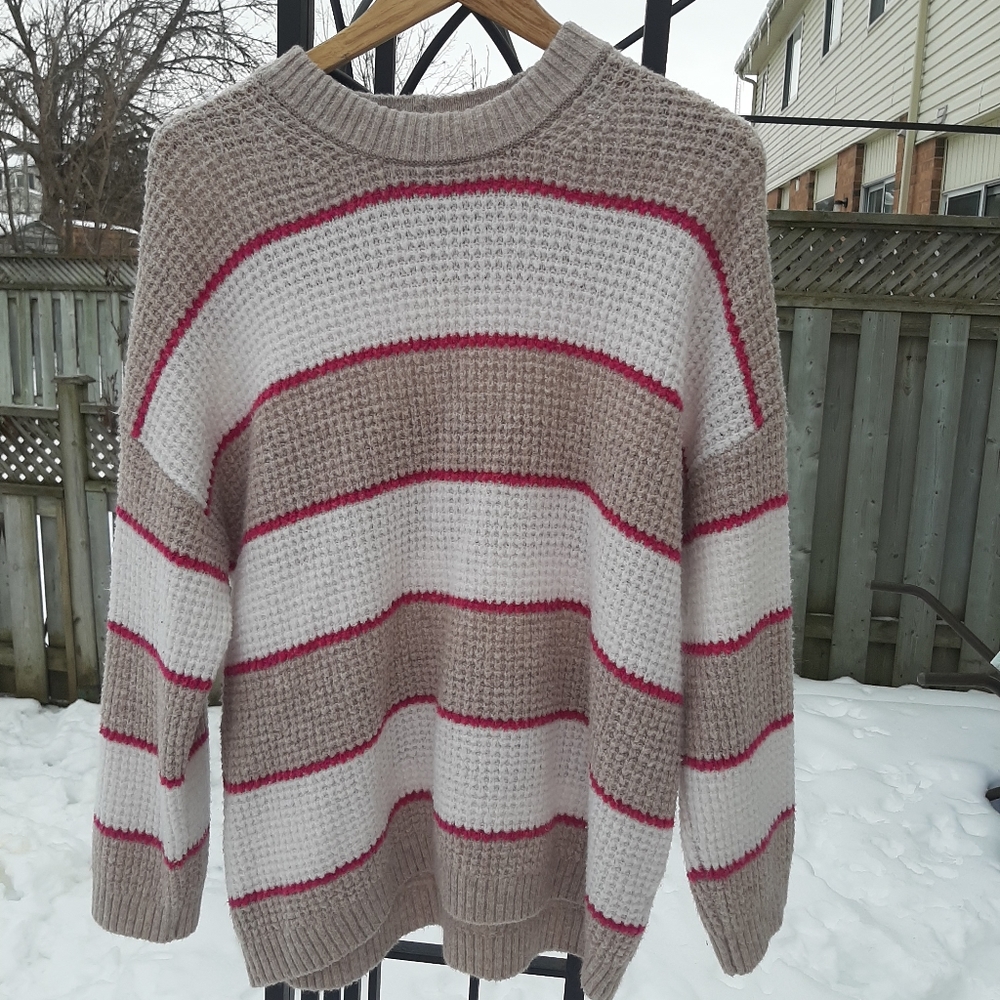 ❄3/$30-Oversized American Eagle Sweater